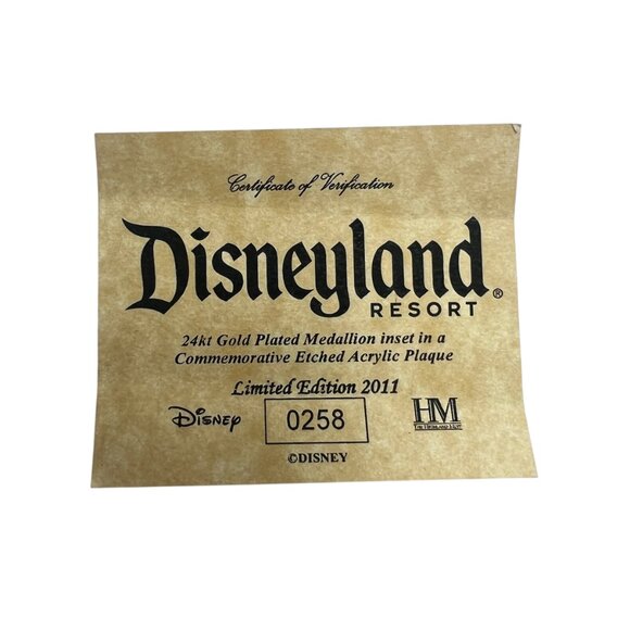 Disneyland 24k Gold Plated Medallion inset in a Commemorative Acrylic Plaque NWT - Picture 2 of 9